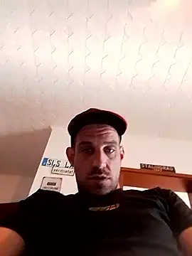 Codymc89 online show from May 11, 4:26 pm
