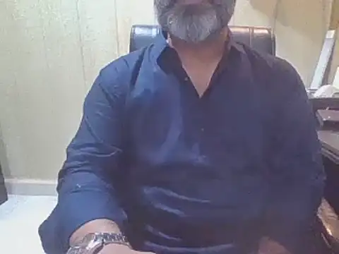 hairymaster95 online show from July 28, 4:09 am
