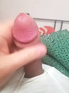 Ummfuss1 online show from August 4, 2:32 pm
