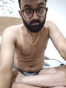 love4shownude online show from August 5, 5:18 pm