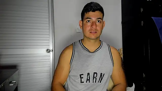 VincentSavage online show from May 4, 7:04 pm