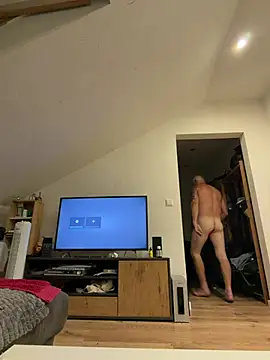 Vlad200472 online show from July 31, 10:52 pm