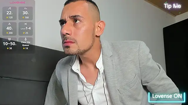 jhonyalzate2 online show from May 21, 1:56 am