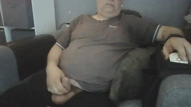 Naturistmale45 online show from May 18, 8:09 am