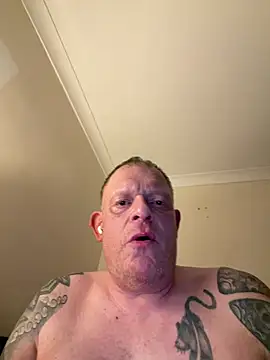 Dannyboy1430 online show from June 14, 1:25 am