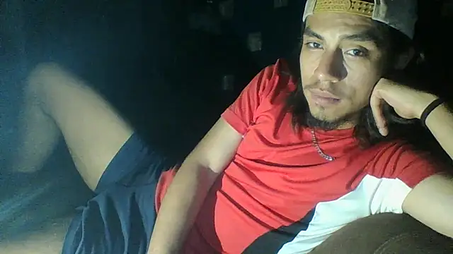 AlexAlejandro13 online show from April 30, 7:37 am