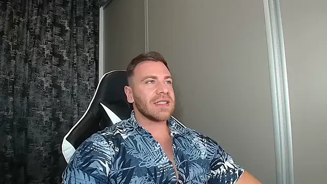 Thori92 online show from July 22, 6:00 pm