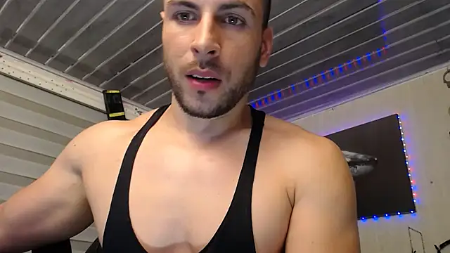 bayronfit online show from May 8, 12:55 am