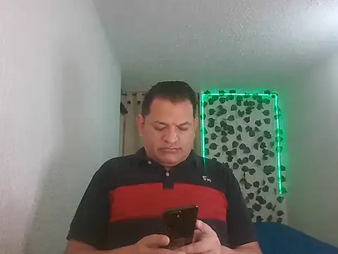 SexDiffrent online show from May 20, 4:02 pm