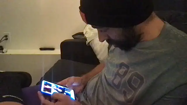 BigDickRickyB69 online show from May 4, 1:29 am
