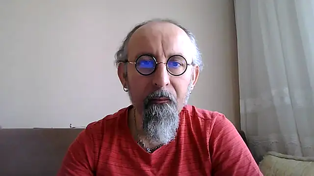 BuckWessle online show from May 8, 9:43 am