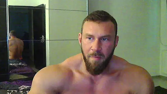 muscularkevin online show from May 16, 4:10 am