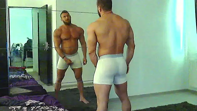 muscularkevin online show from May 16, 11:52 am