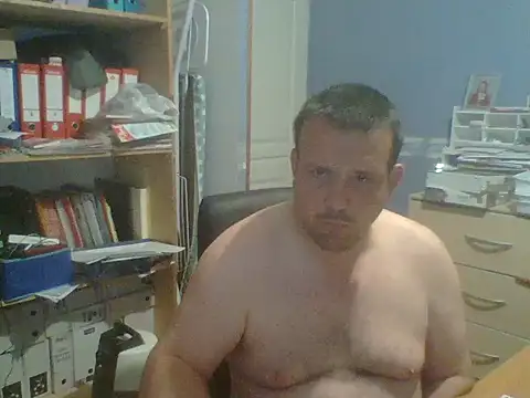 manubm03 online show from May 14, 4:54 am
