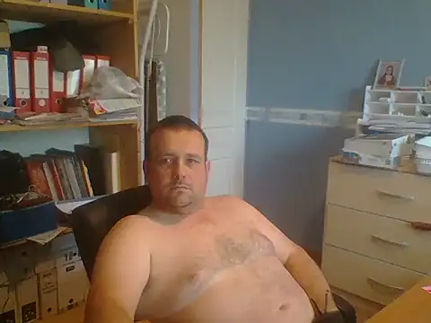 manubm03 online show from May 7, 6:57 am