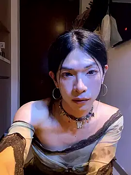 CrytinaSissyCrossdress online show from June 14, 4:31 pm