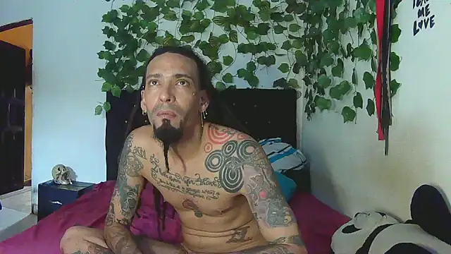 caribbeanlover1 online show from May 8, 8:42 pm