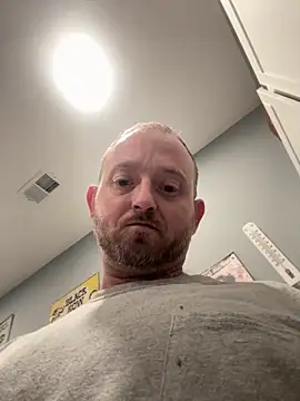 smokeymt420 online show from May 2, 6:49 am