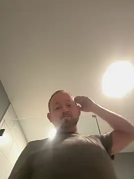 smokeymt420 online show from May 6, 4:57 am