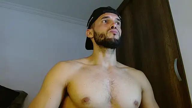 Noah jhonsonn online show from April 28, 4:11 pm