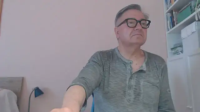 YOU6me online show from June 23, 1:48 pm