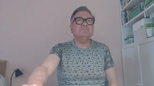 YOU6me online show from June 24, 2:20 pm