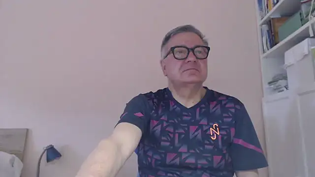 YOU6me online show from June 16, 7:10 am