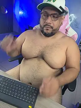 jacoob woods online show from July 28, 10:45 am