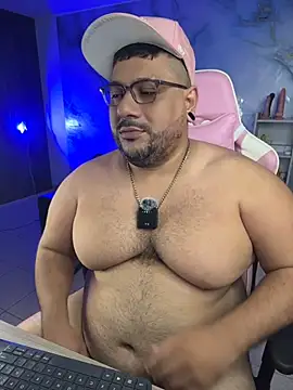 jacoob woods online show from August 4, 11:15 am