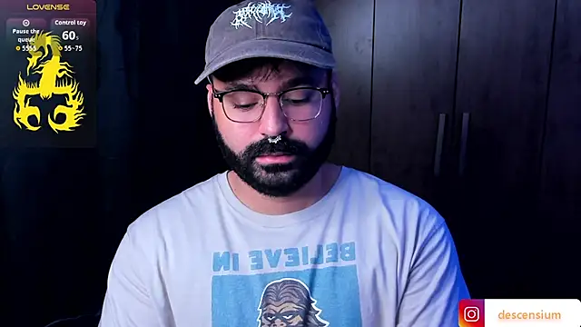 johnnyalx online show from July 3, 9:28 pm