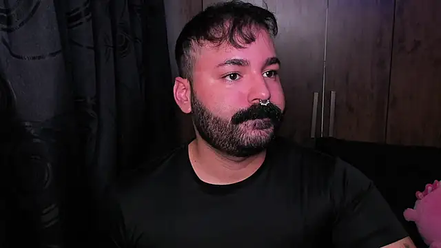 johnnyalx online show from August 4, 7:51 pm