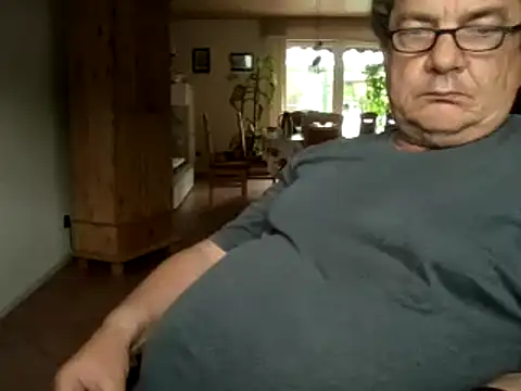 Nobbie444 online show from May 9, 12:06 pm