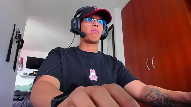  John Boy  online show from May 15, 5:32 pm