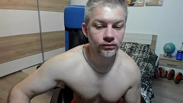 RobbyShawz online show from May 9, 8:04 am