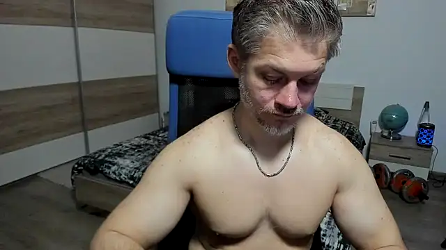 RobbyShawz online show from May 4, 7:21 am