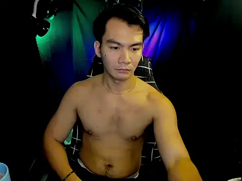 000batman000 online show from July 3, 7:03 am