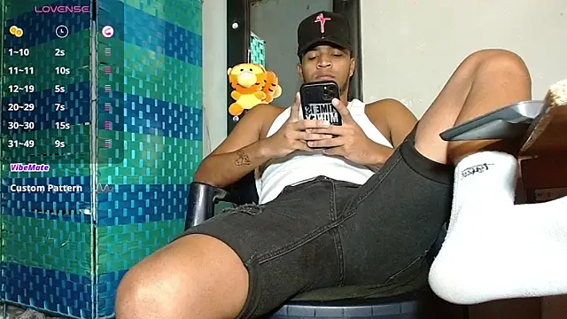Bigcock 21cm  online show from May 14, 11:19 am