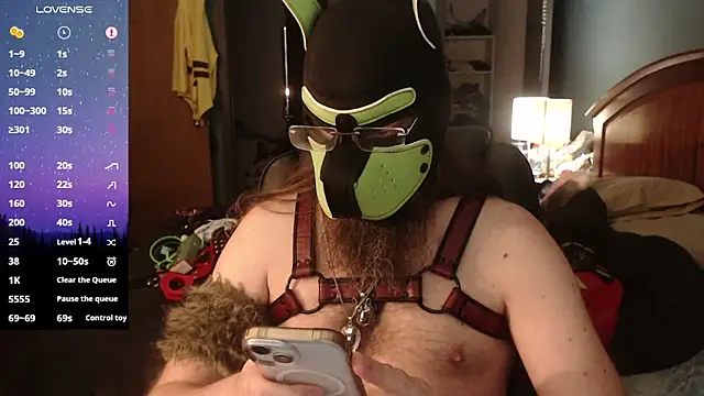 kinkywolf429 online show from May 6, 10:43 pm