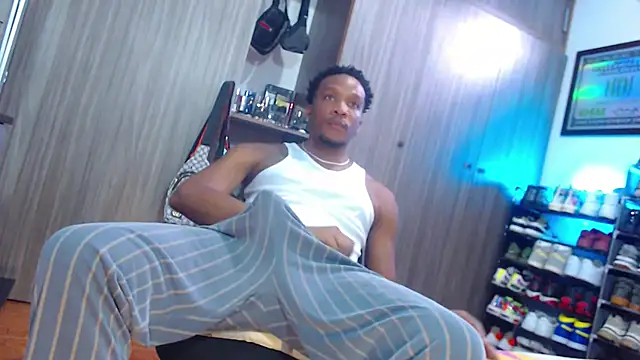 bigdickxblackx online show from May 2, 8:33 pm