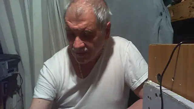 nonnomaturobisex online show from April 29, 5:06 pm