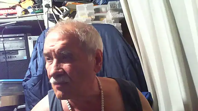 nonnomaturobisex online show from August 5, 4:56 pm