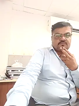 Desi Londa 143 online show from April 28, 3:33 am