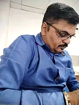 Desi Londa 143 online show from May 4, 8:38 am