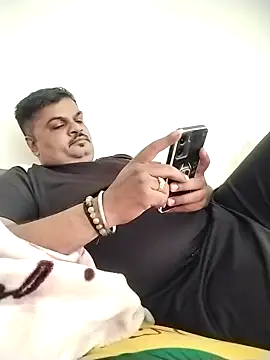 Desi Londa 143 online show from May 3, 8:06 am
