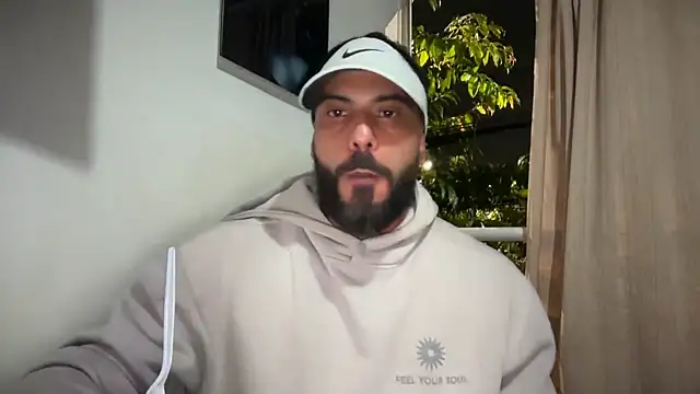 romeolovedark online show from July 24, 2:31 am