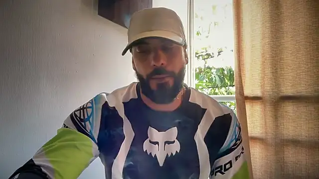 romeolovedark online show from July 27, 2:46 pm