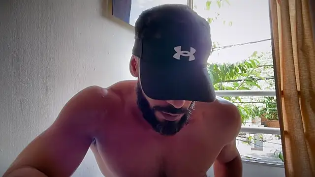romeolovedark online show from August 4, 3:05 pm