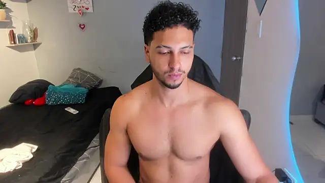 Kris Khalifa69 online show from July 12, 1:40 am