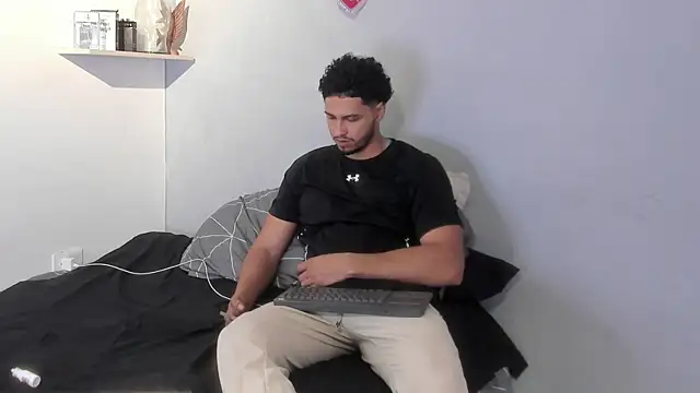 Kris Khalifa69 online show from July 16, 10:17 pm