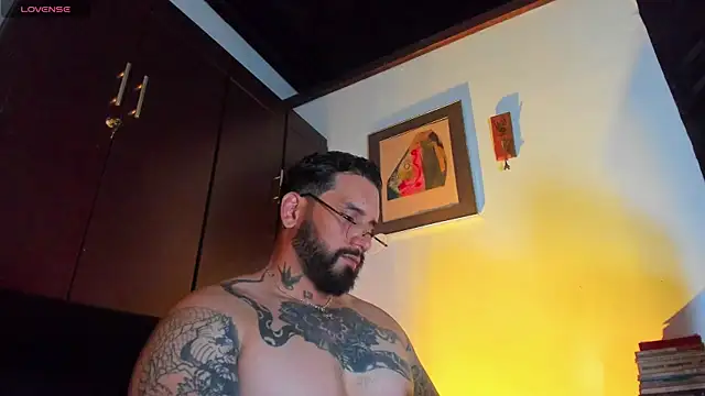 CamiloGray  online show from May 11, 2:45 pm